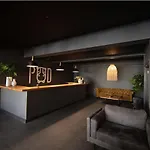 Hippo Pod Hotel (Adults Only)